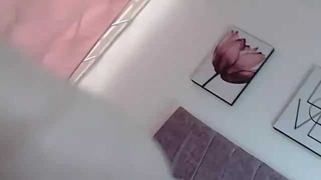 Carlie_Evans from StripChat is Freechat