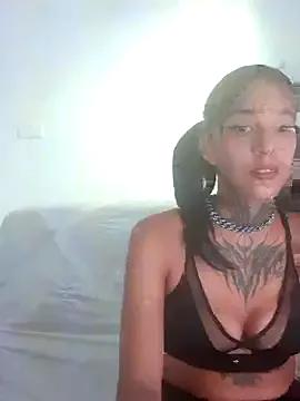 carolgsweexx from StripChat is Freechat