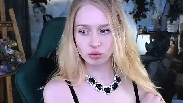 CarolineDjein from StripChat is Freechat