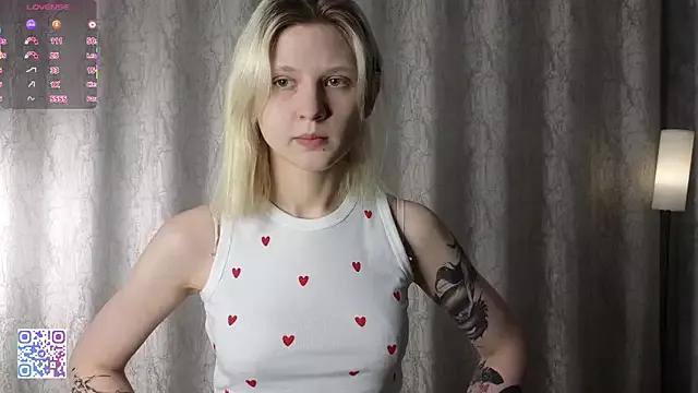 CassandraHillier from StripChat is Freechat