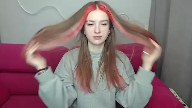 CassieLiam from StripChat is Freechat