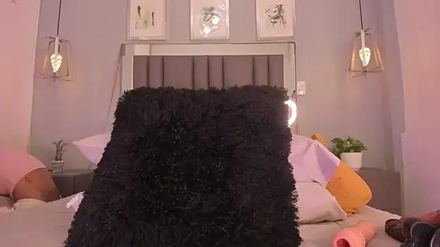 Celeste__25 from StripChat is Freechat