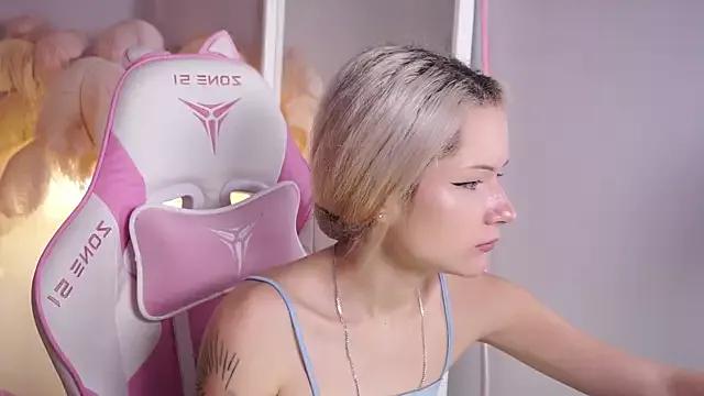 Try the thrill of flirt babes with our cam hosts, featuring unclothed wildness while getting naked and playing with their favored sex toys.