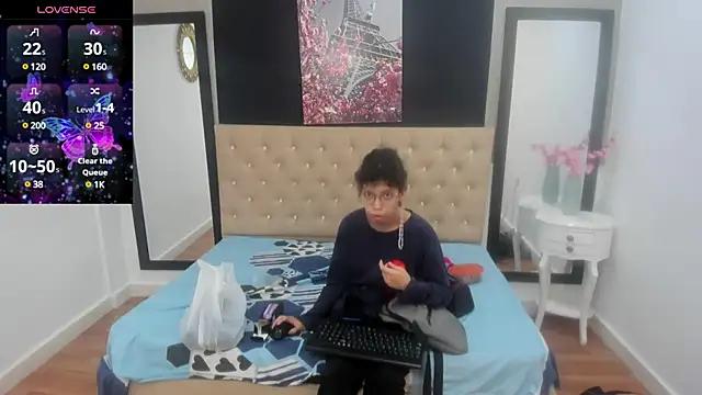 Charlot_roma1 from StripChat is Freechat