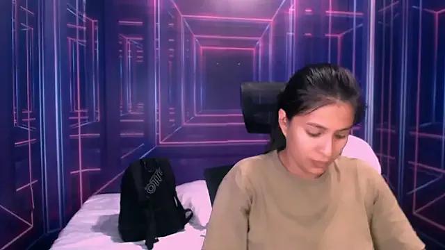 Charly_and_laura from StripChat is Freechat