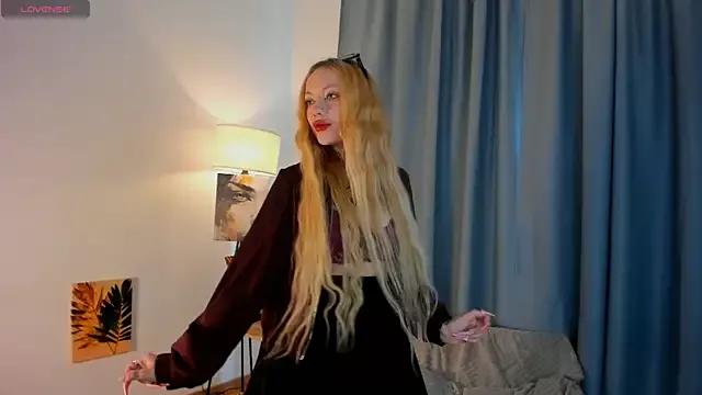 CherryClash from StripChat is Freechat