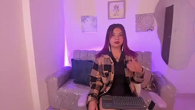 chloe_colliins from StripChat is Freechat