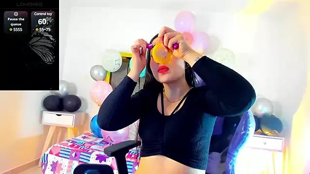 ChloeBreeze from StripChat is Freechat