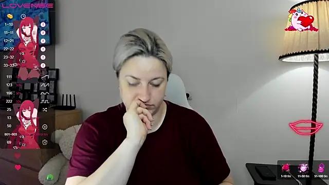 Christen_John_lover from StripChat is Freechat
