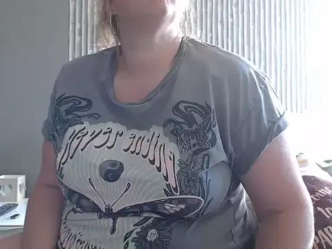 chupasexy from StripChat is Freechat
