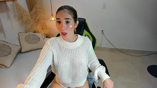 clara_gil_ from StripChat is Freechat