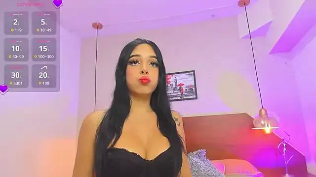 cloehill_ from StripChat is Freechat