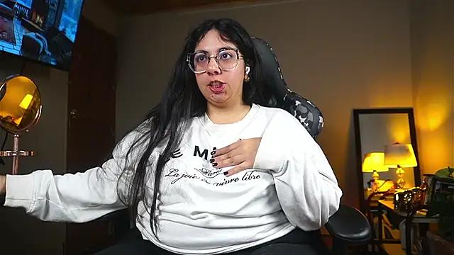 coraline_latin from StripChat is Freechat