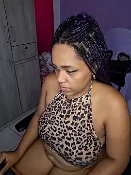 Corinastonee webcams show profile image 