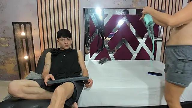 Coupletwolatin from StripChat is Freechat