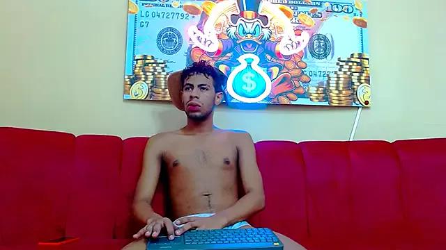 CrazyBoys_Extreme from StripChat is Freechat