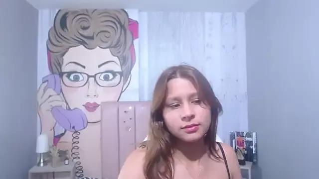 Crimson_Grace from StripChat is Freechat