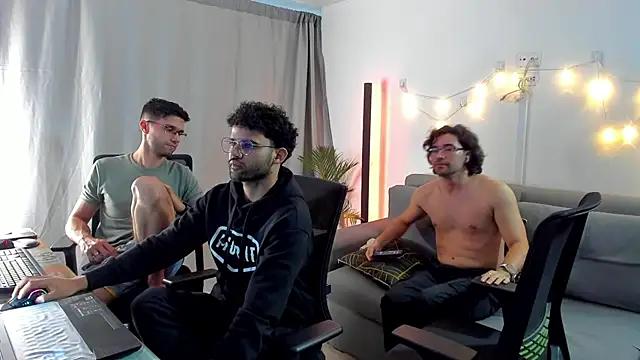 Try the thrill of flirt babes with our cam hosts, featuring unclothed wildness while getting naked and playing with their favored sex toys.
