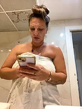 Cristalmegan from StripChat is Freechat