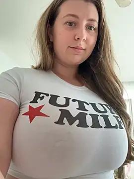 Photos of curvyflawless from StripChat is Freechat