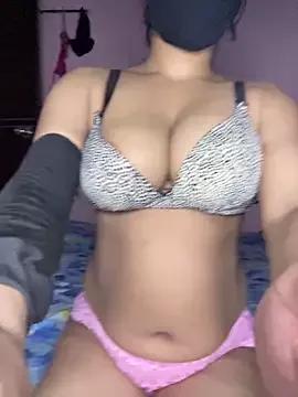 Photos of Cute-Samayra from StripChat is Freechat