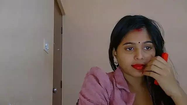 Cute-Simmi69 from StripChat is Freechat