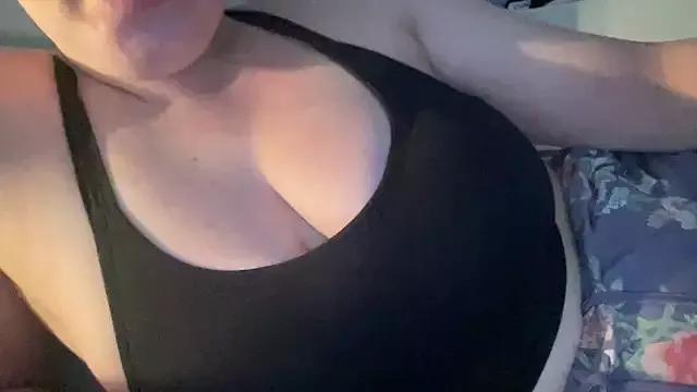 Cute_Cassie_UK from StripChat is Freechat