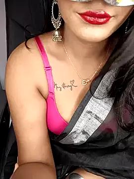 cuteniaa from StripChat is Freechat