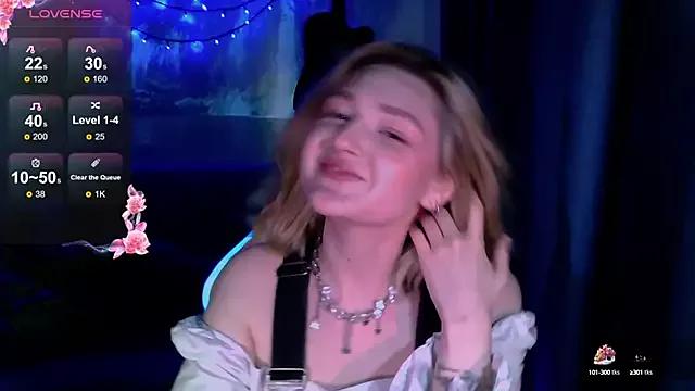 cutepie33 from StripChat is Freechat