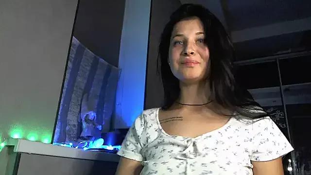 cutie_modest_ from StripChat is Freechat