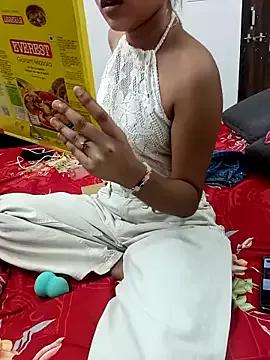 Photos of Cutie_Shruti from StripChat is Freechat