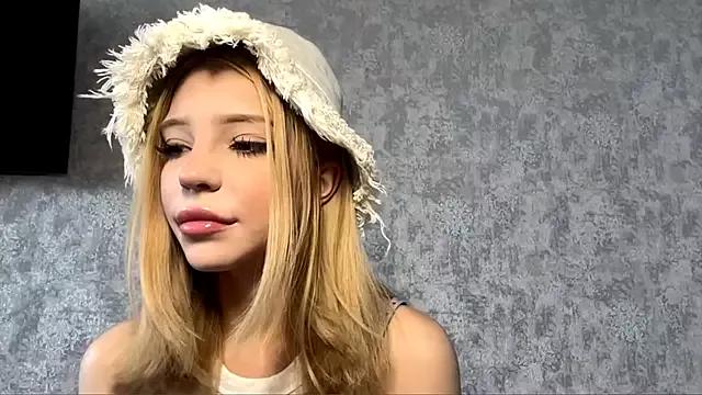 CutieBarble from StripChat is Freechat