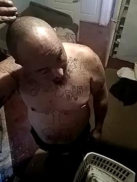 Cutieguyspanks from StripChat is Freechat