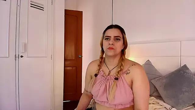 Try the thrill of flirt babes with our cam hosts, featuring unclothed wildness while getting naked and playing with their favored sex toys.