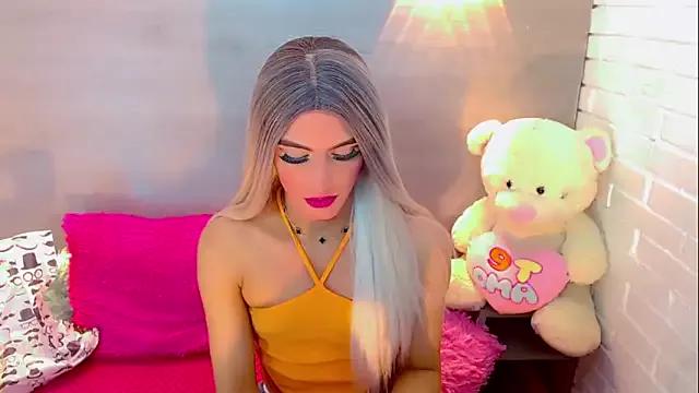 Try the thrill of flirt babes with our cam hosts, featuring unclothed wildness while getting naked and playing with their favored sex toys.