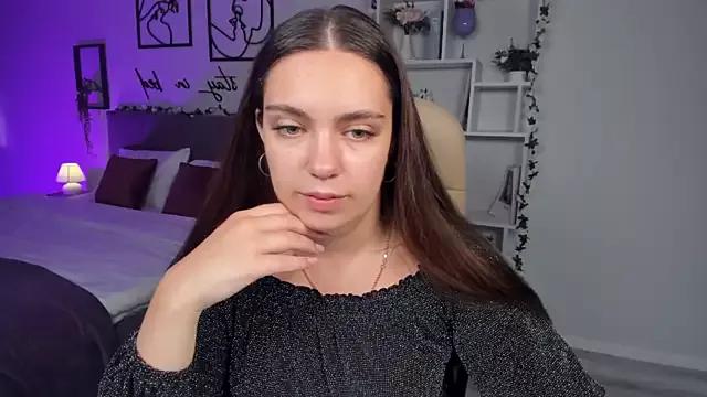 DaniellaLovely from StripChat is Freechat