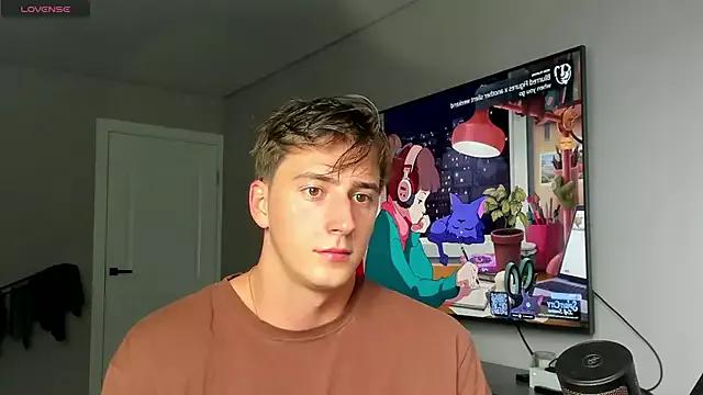 DaniHort from StripChat is Freechat