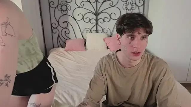 Danny_loves_Mary from StripChat is Freechat