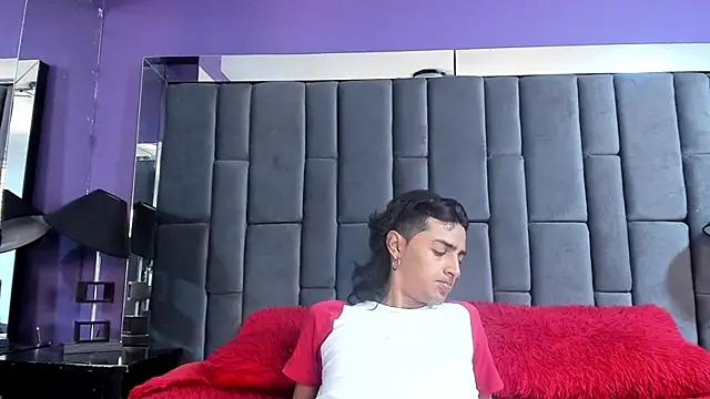 Dante_Crow_ from StripChat is Freechat