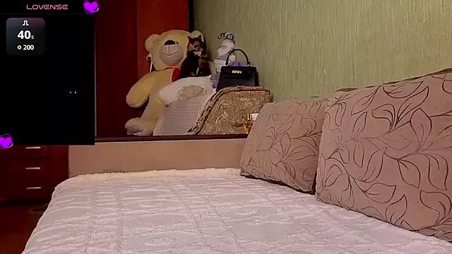 Try the thrill of flirt babes with our cam hosts, featuring unclothed wildness while getting naked and playing with their favored sex toys.