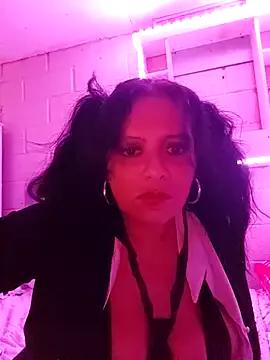 Darlingsweethoney from StripChat is Freechat
