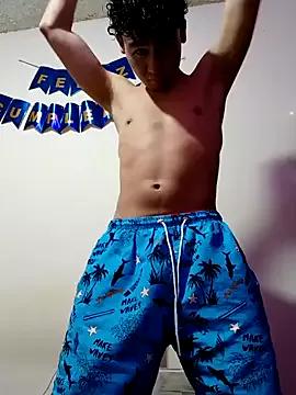 Davidpene18 from StripChat is Freechat