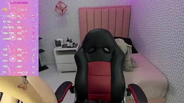 Try the thrill of flirt babes with our cam hosts, featuring unclothed wildness while getting naked and playing with their favored sex toys.