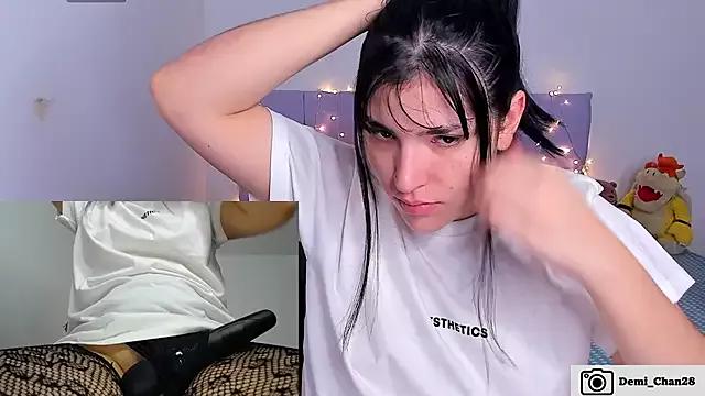 demi_chan from StripChat is Freechat
