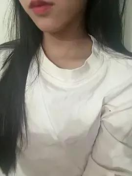 Desi_sara from StripChat is Freechat