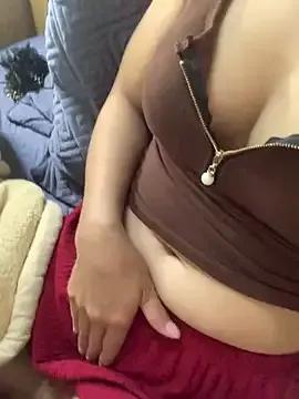 Diana-sexyy from StripChat is Freechat