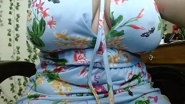 Dirtydiva1 from StripChat is Freechat