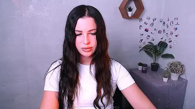 DivaKaily_ from StripChat is Freechat