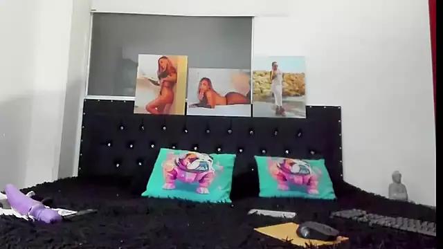 Try the thrill of flirt babes with our cam hosts, featuring unclothed wildness while getting naked and playing with their favored sex toys.