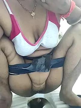 dollguriya from StripChat is Freechat